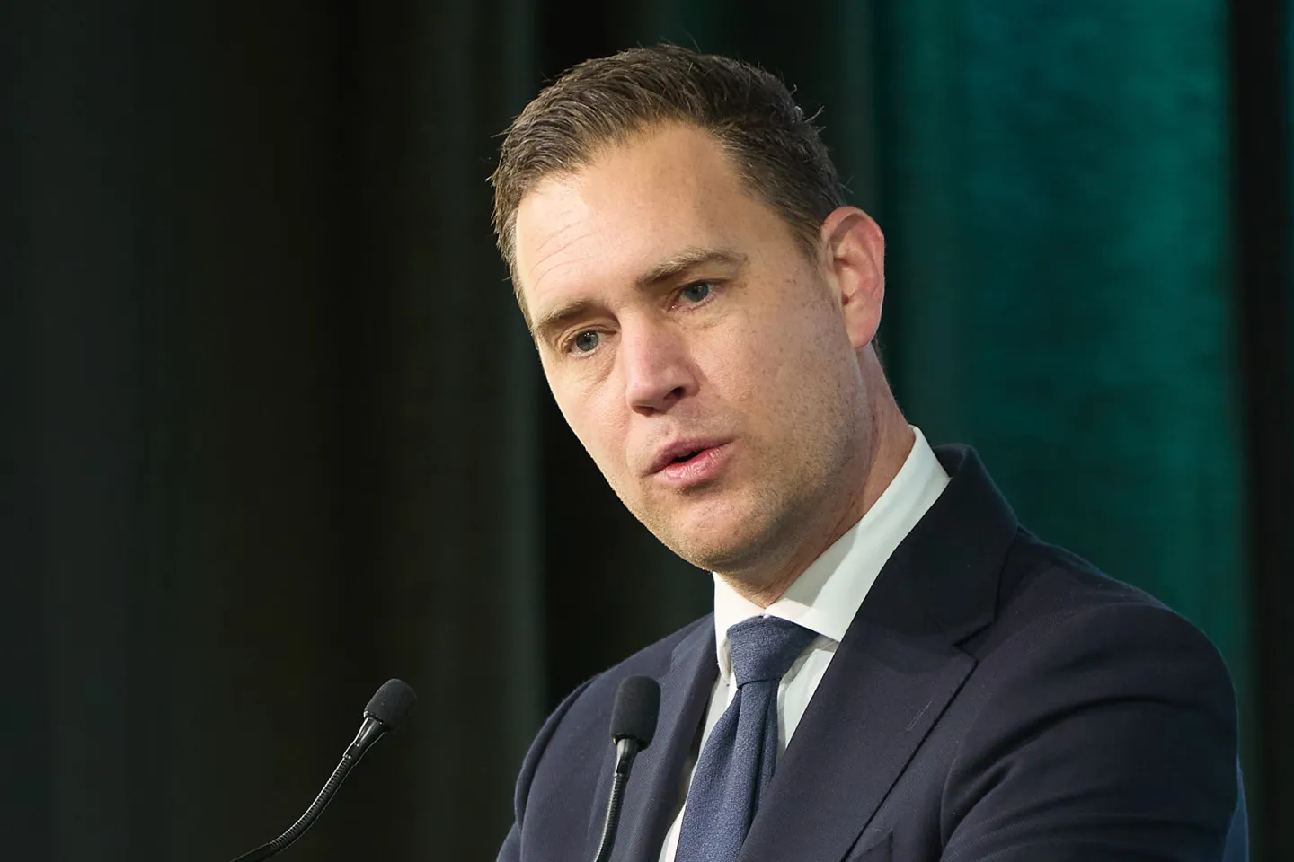 Eelco Heinen, Dutch Minister of Finance