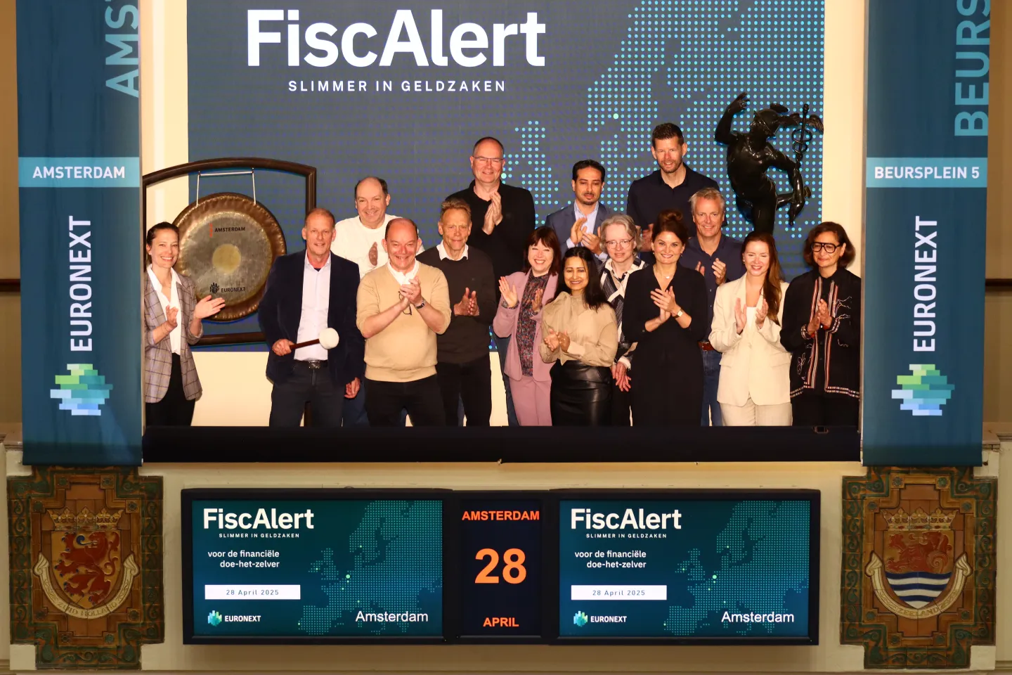 FiscAlert celebrates with Gong Ceremony