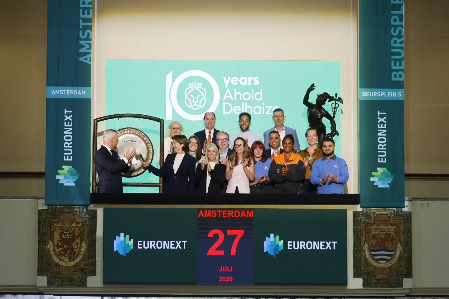 Ahold Delhaize celebrates ten-year listing anniversary