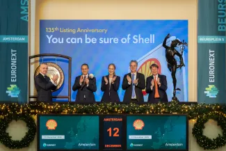Shell celebrates 135 years of listing with a gong ceremony at Euronext Amsterdam