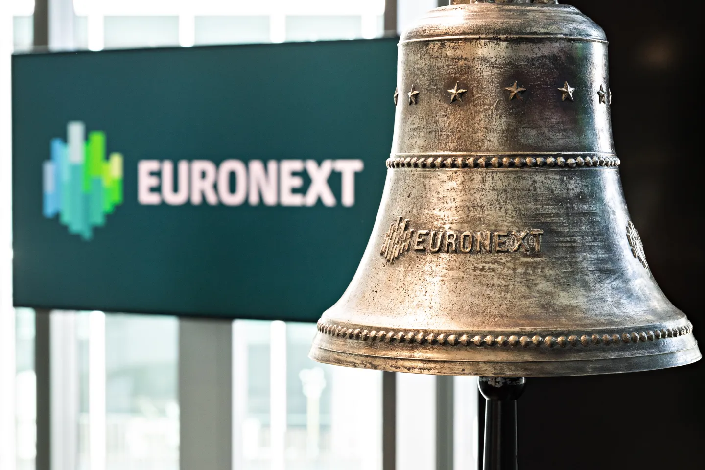 Euronext Bell & Screen